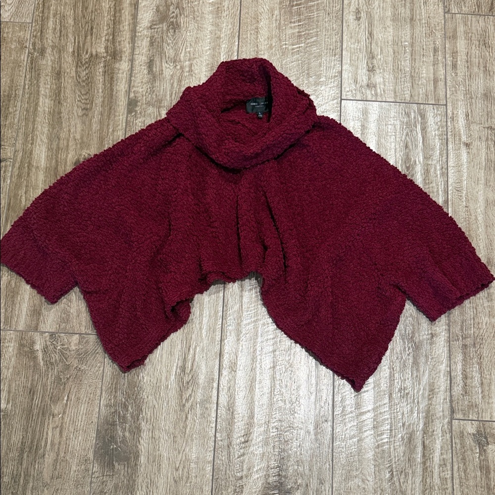 Romeo + Juliet Couture Deep Red Maroon Poncho Cropped Turtleneck Sweater